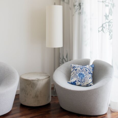 Scandic Berlin Potsdamer Platz Hotel Sessel im Zimmer