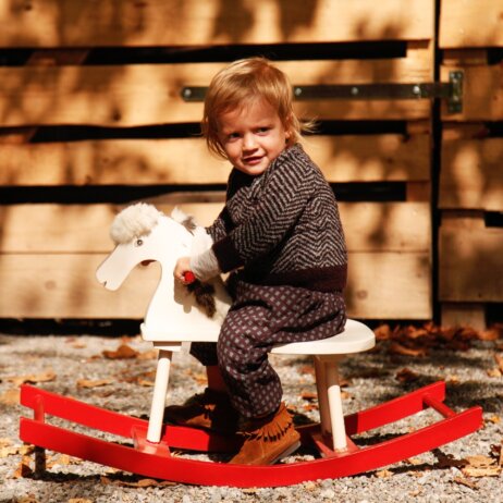 Zirkuss Kindermode Shop Zürich Schaukelpferd