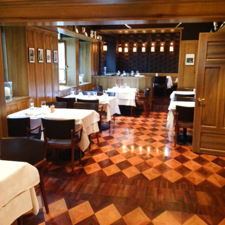 Heuguemper Restaurant Zürich Altstadt Innenraum