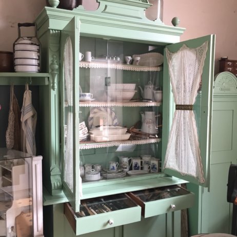 Museum Pankow Heynstraße 8 Interieur Kleiderschrank