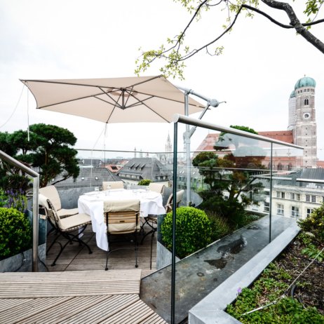 Bayerischer Hof Luxushotel München Blue Spa Lounge