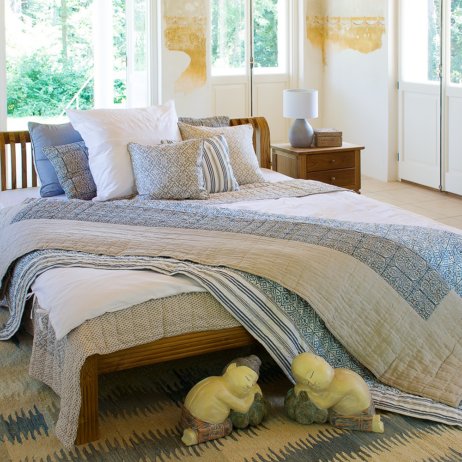 Kokon Interior Shop München Bett