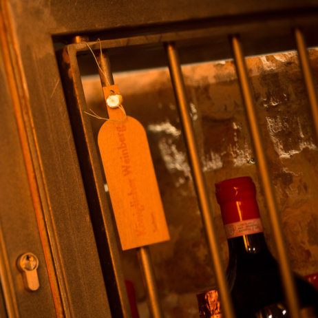 Tresor Vinum Wein Klub Keller München Weinregal