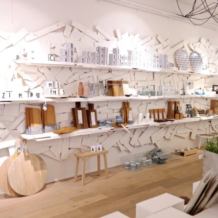 Weißglut Design Concept Store München Regale