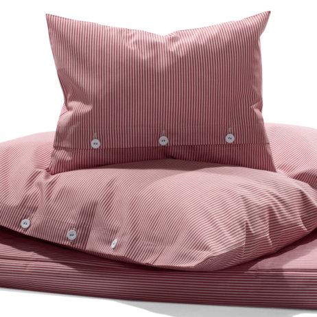 Stoffkontor Bettwäsche mit Feinstreifen Rot