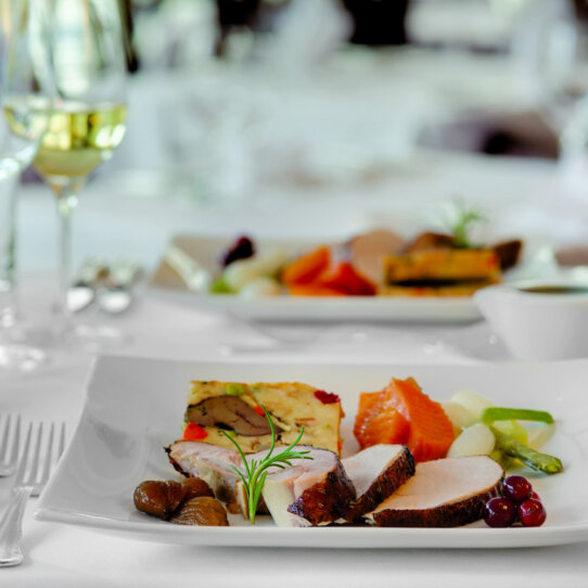 Vienna Marriott Hotel Thanksgiving Teller