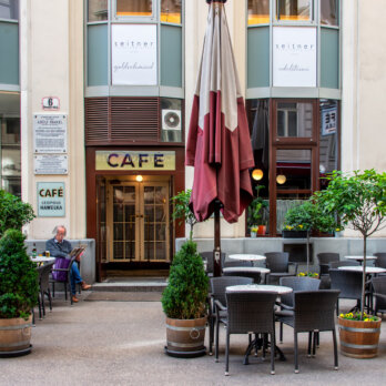 Café Hawelka in Wien-2