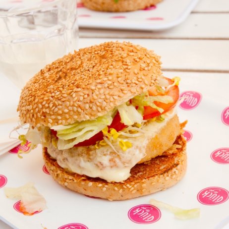 Glück to go Wellfood Burger Berlin Pommes