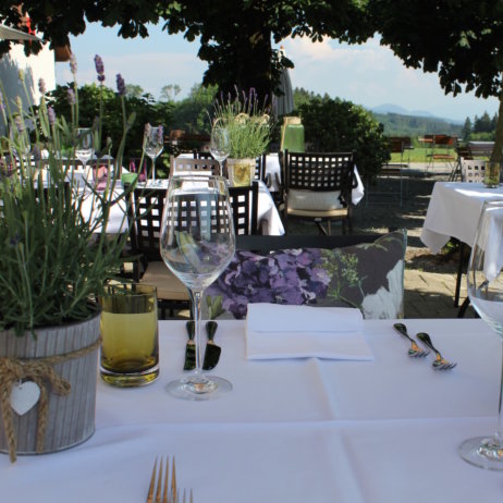 Restaurant Zürich First Tisch Außenbereich