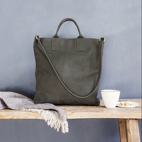 Kathrin Heubeck München - Schwarze Totebag aus Leder