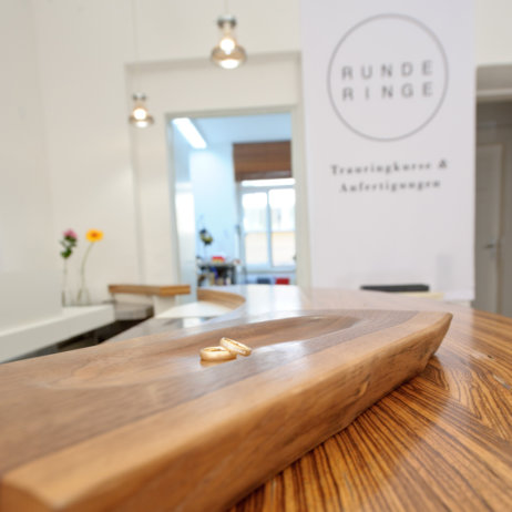 Runde Ringe München - Selbstgeschmiedete Eheringe