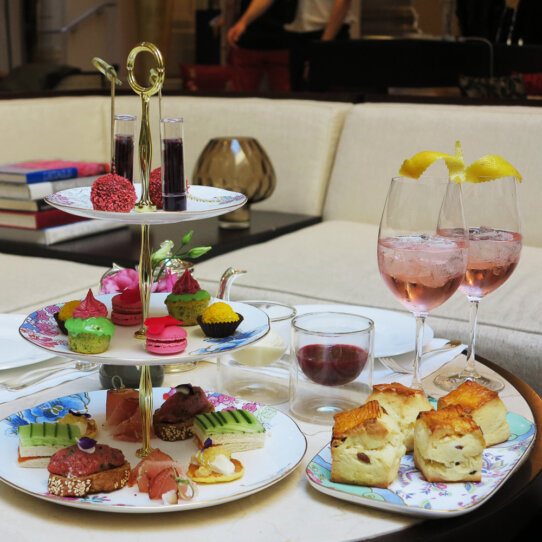 Kempinski Wien Ladies and Gents Tea Etagere