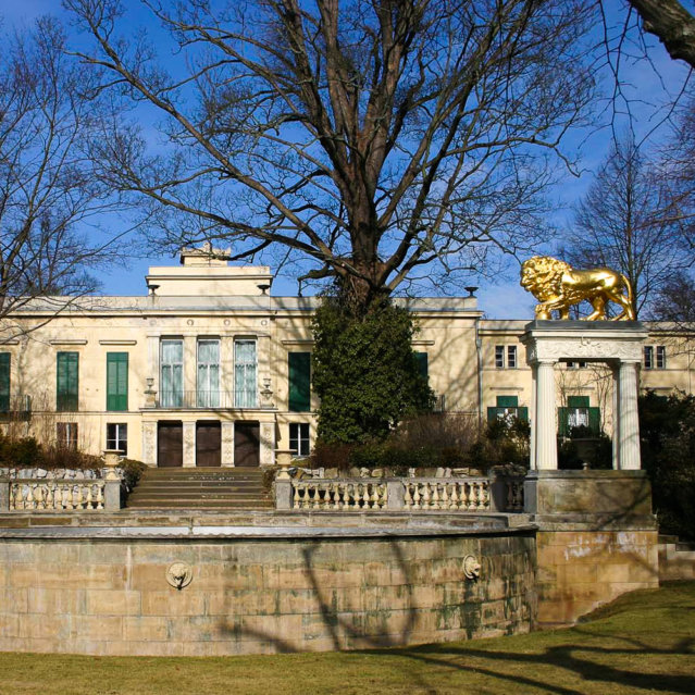 Schloss Glienicke bei Potsdam