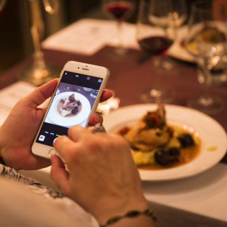 Meatingraum München Westend Coq au Vin für Instagram