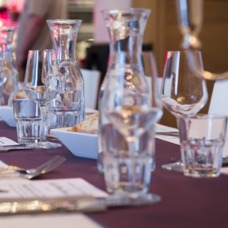 Meatingraum München Westend gedeckte Tafel