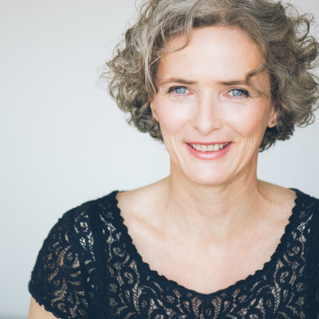 04Bewerbungsfoto_LOTTEOSTERMANN