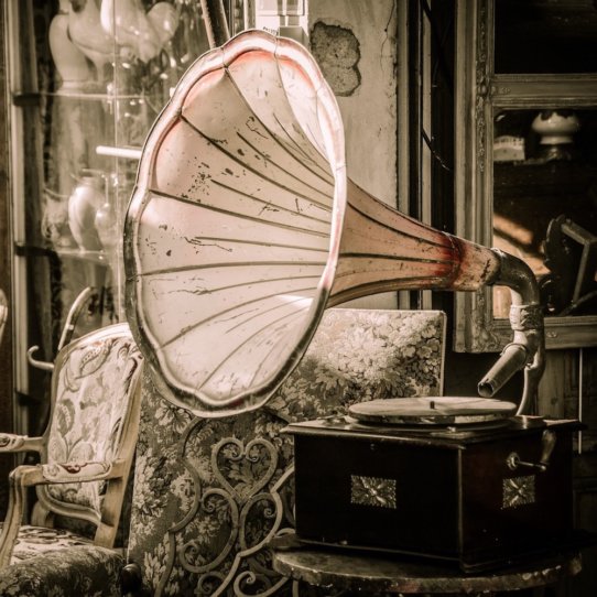 Antikmarkt Keferloh München Grammophon