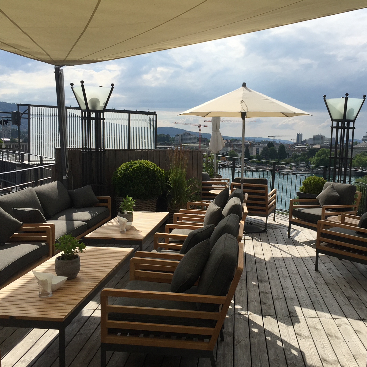 The View Rooftop Bar with a view Zurich CREME GUIDES