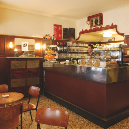 Location Bar Centrale Café in München