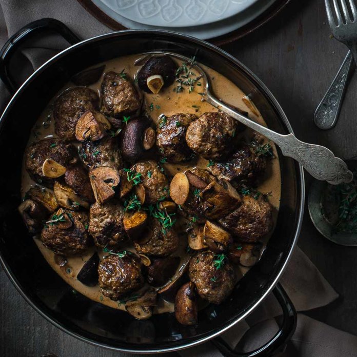 Picadillo Hackpfanne mit Rosinen und Kochbananen | CREME GUIDES