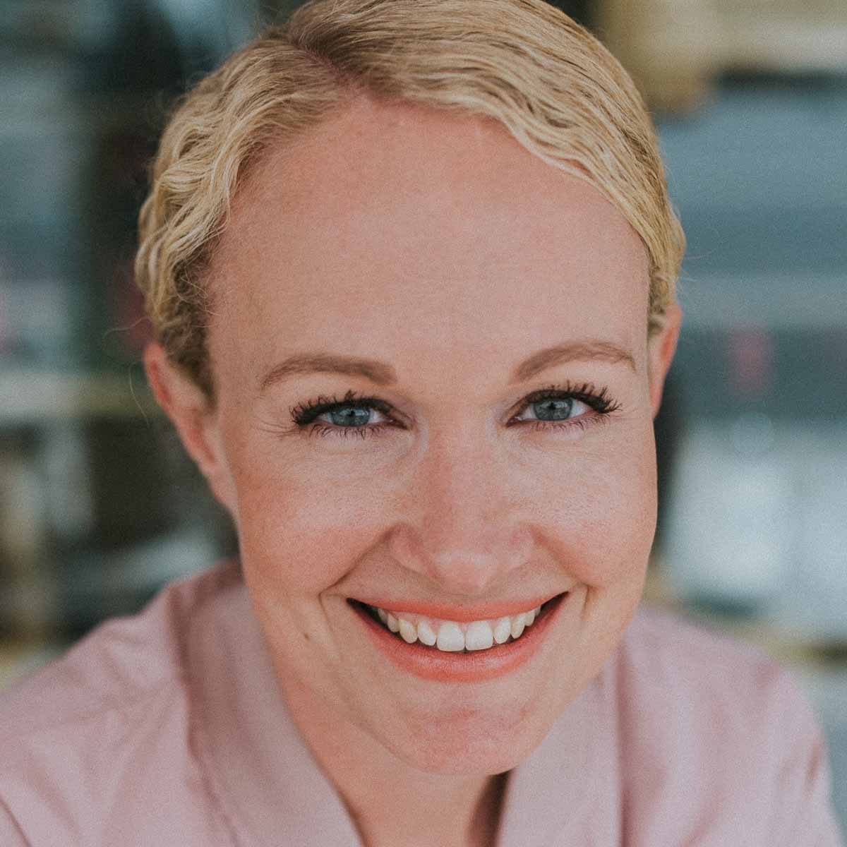 Autorin Astrid Schweneke für Creme Guides