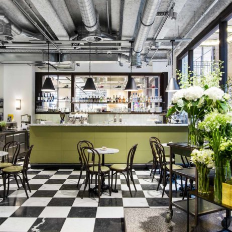 Uzwei Hamburg Fashion Blumen & Café-4