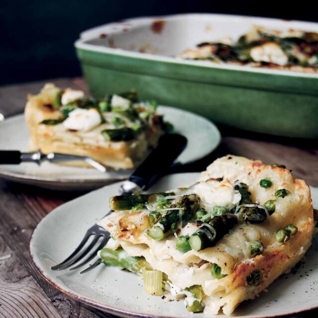 Spargel -Lauch-Lasagne Meike Peters Spargel -Lauch-Lasagne Meike Peters
