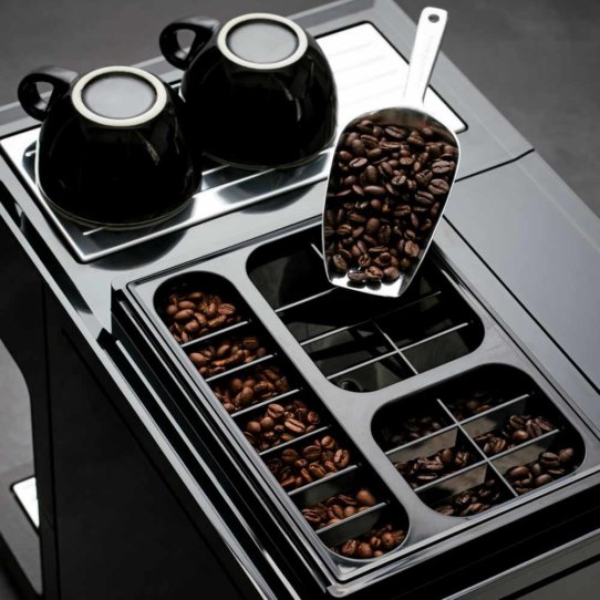 Miele Kaffeevollautomat CM 7750 CoffeeSelect 1