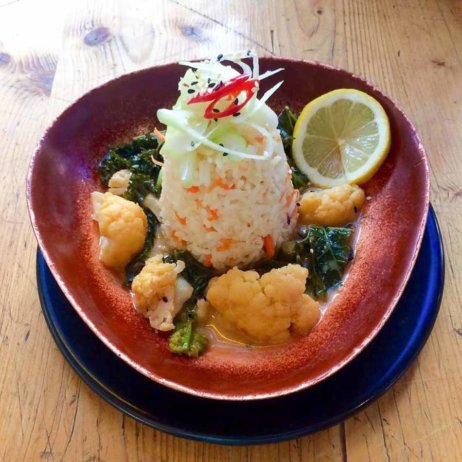 Lost Weekend Café Buchhandlung und Co-Working-Space in München-6