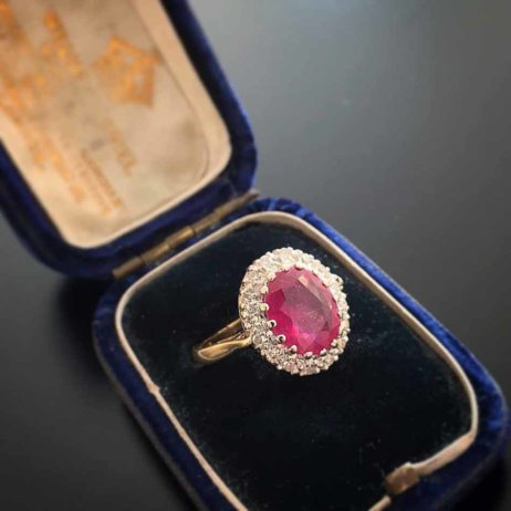 Schmuskstücke bei Antique Vintage Jewellery Berlin Mitte-13