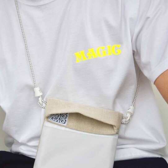 I know about Magic T-Shirt von Goldwood Berlin-6