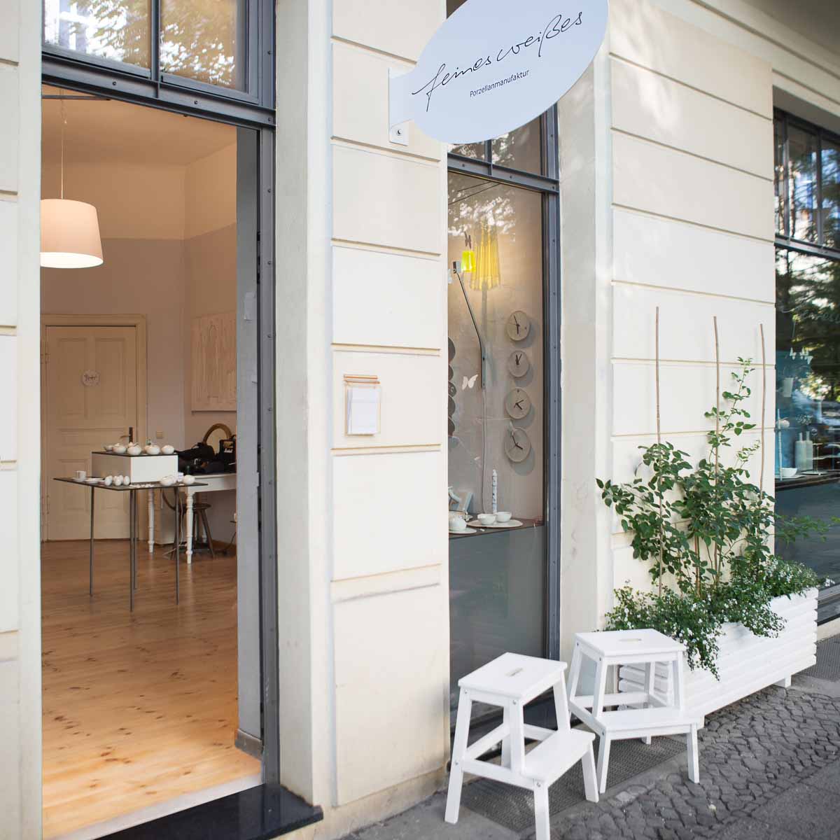 Feinesweisses Porzellan In Prenzlauer Berg Berlin Creme