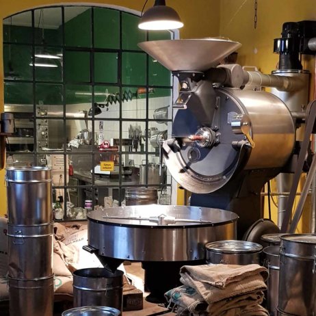 Pakolat Kaffeerösterei, Tortenmanufaktur und Café Berlin-5