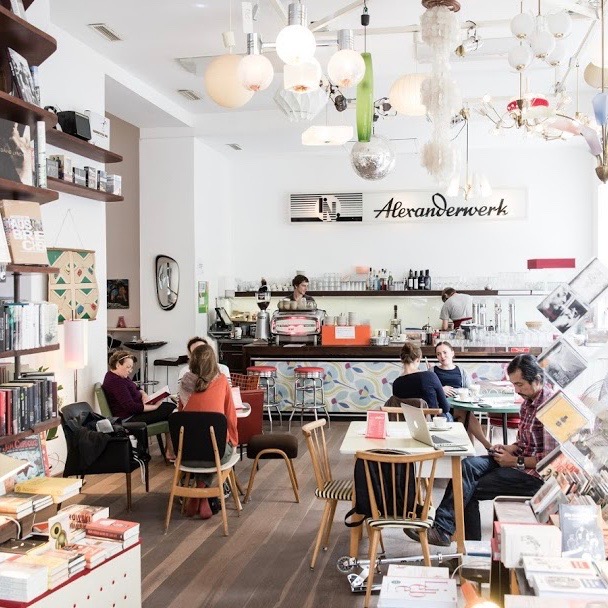 Phil Die Buchhandlung mit Café & Bar Wien CREME GUIDES