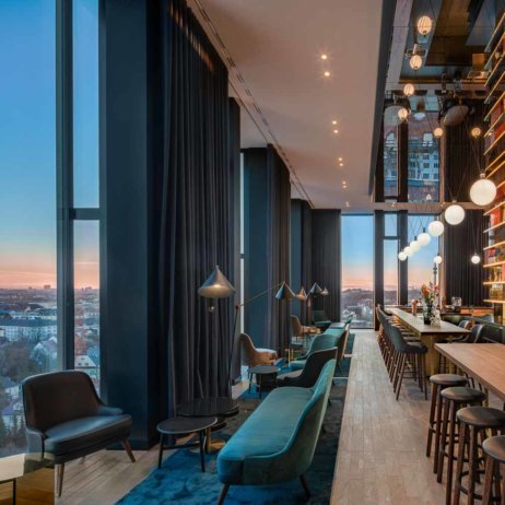 Rooftop Bar MUniqo © Andaz München-5