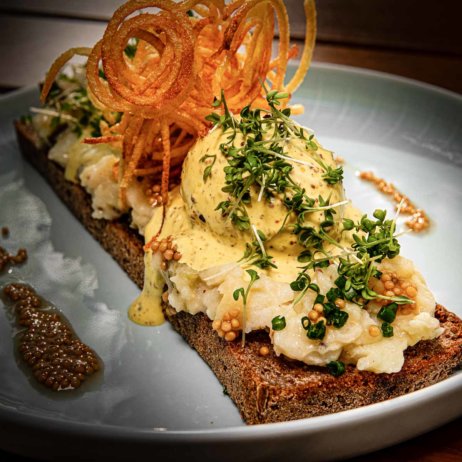 Restaurant Lausebengel Berlin-Kreuzberg-Senf-Ei Stulle