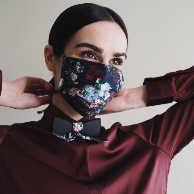 Akvile Trautmann Flower Maske BeWooden