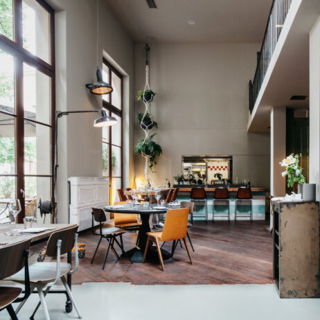 Kink Bar & Restaurant by Lee Edwards  (7)