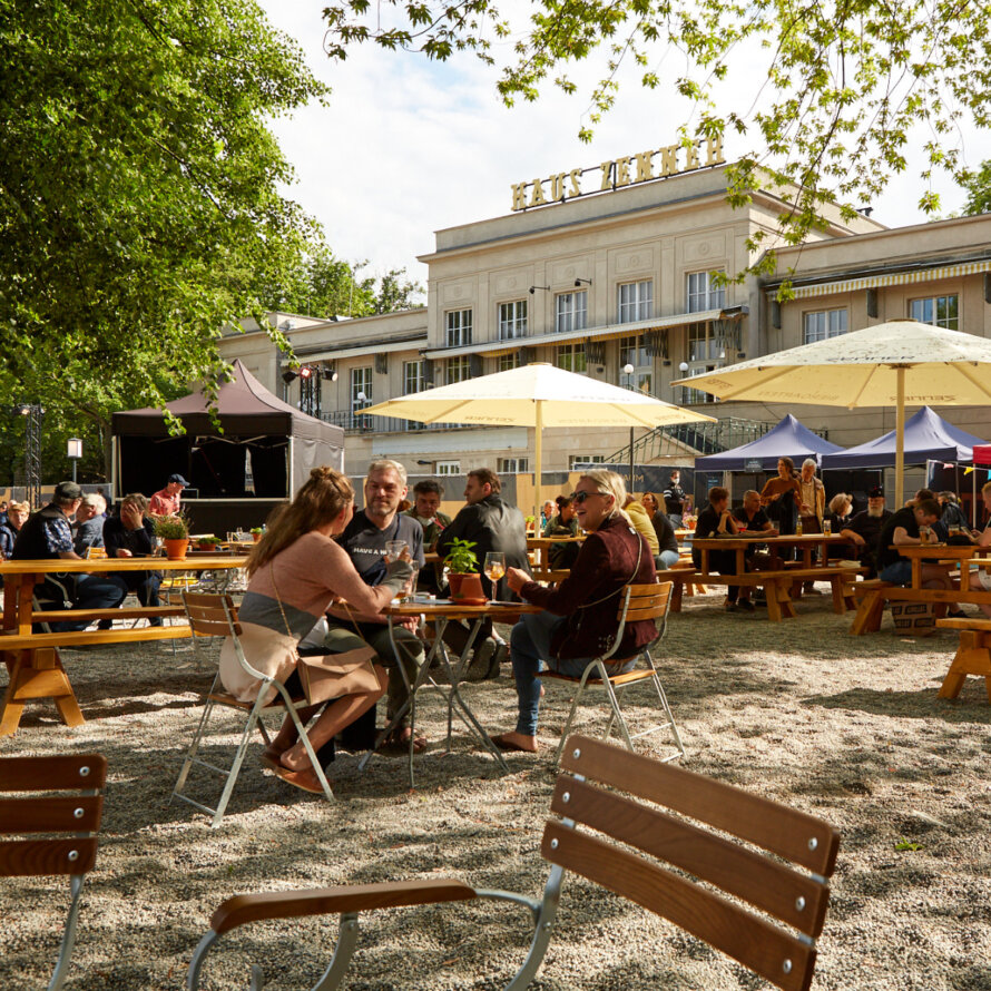 Zenner Biergarten Treptower Park Berlin CREME GUIDES