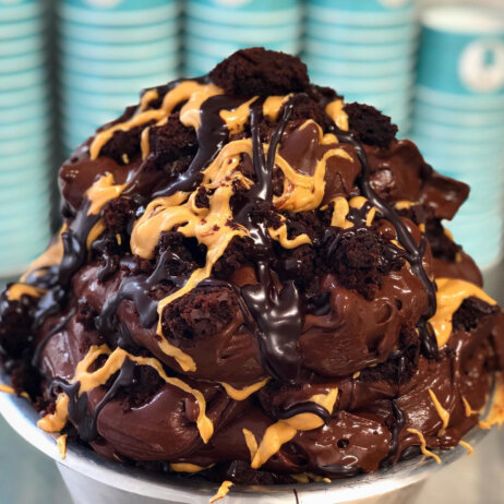 Katchi Ice Cream Berlin Willy Wonka Chocolate Bomb