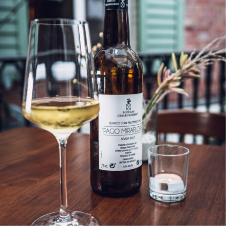 Lila Restaurant Berlin Weisswein