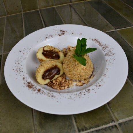 Nougatknoedel Oesterelli Berlin Charlottenburg