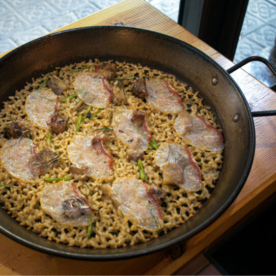 Restaurant Cruix Barcelona arroz lagrima iberica cntraveler