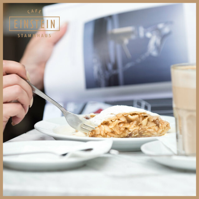 Café Einstein Stammhaus Ampfelstrudel