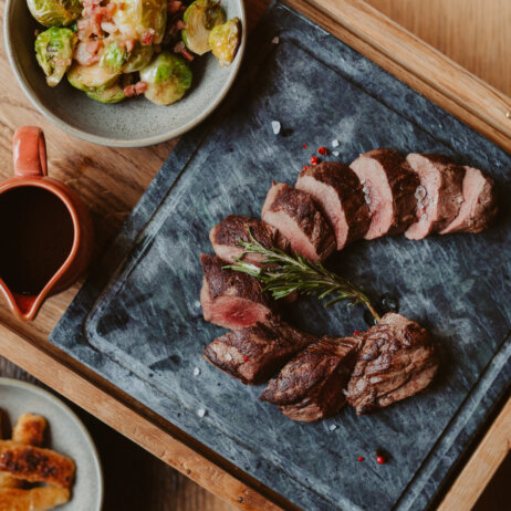 Jaeger & Lustig by Florian Kottlewski