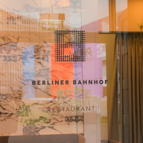 Berliner Bahnhof Hamburg Deichtorhallen (1)