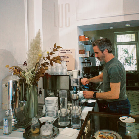 Cafe Luc I Anna Sepiashvili @anna.chronie