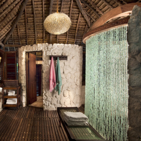 Bathroom I andBeyond Mnemba Island