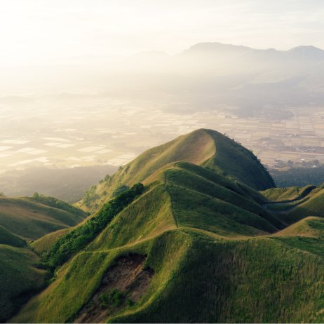Japan I Photo by takahiro taguchi on Unsplash I Mount Aso