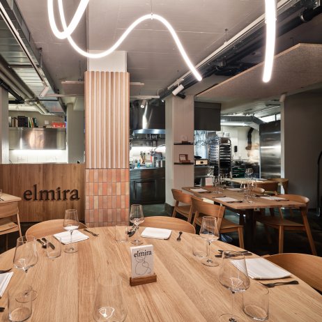 Die offene Küche gehört zum modernen Chefs Table Konzept im elmira (c) Mirabelle AG